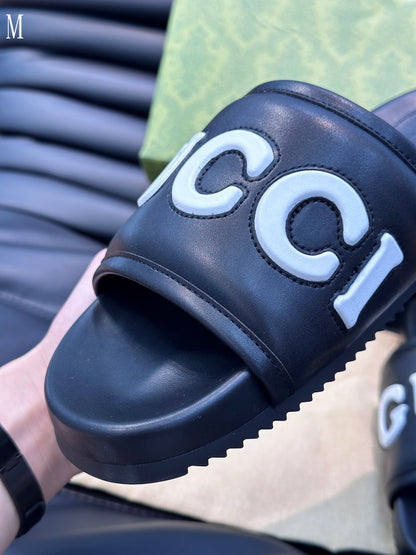 GU Slippers   Man