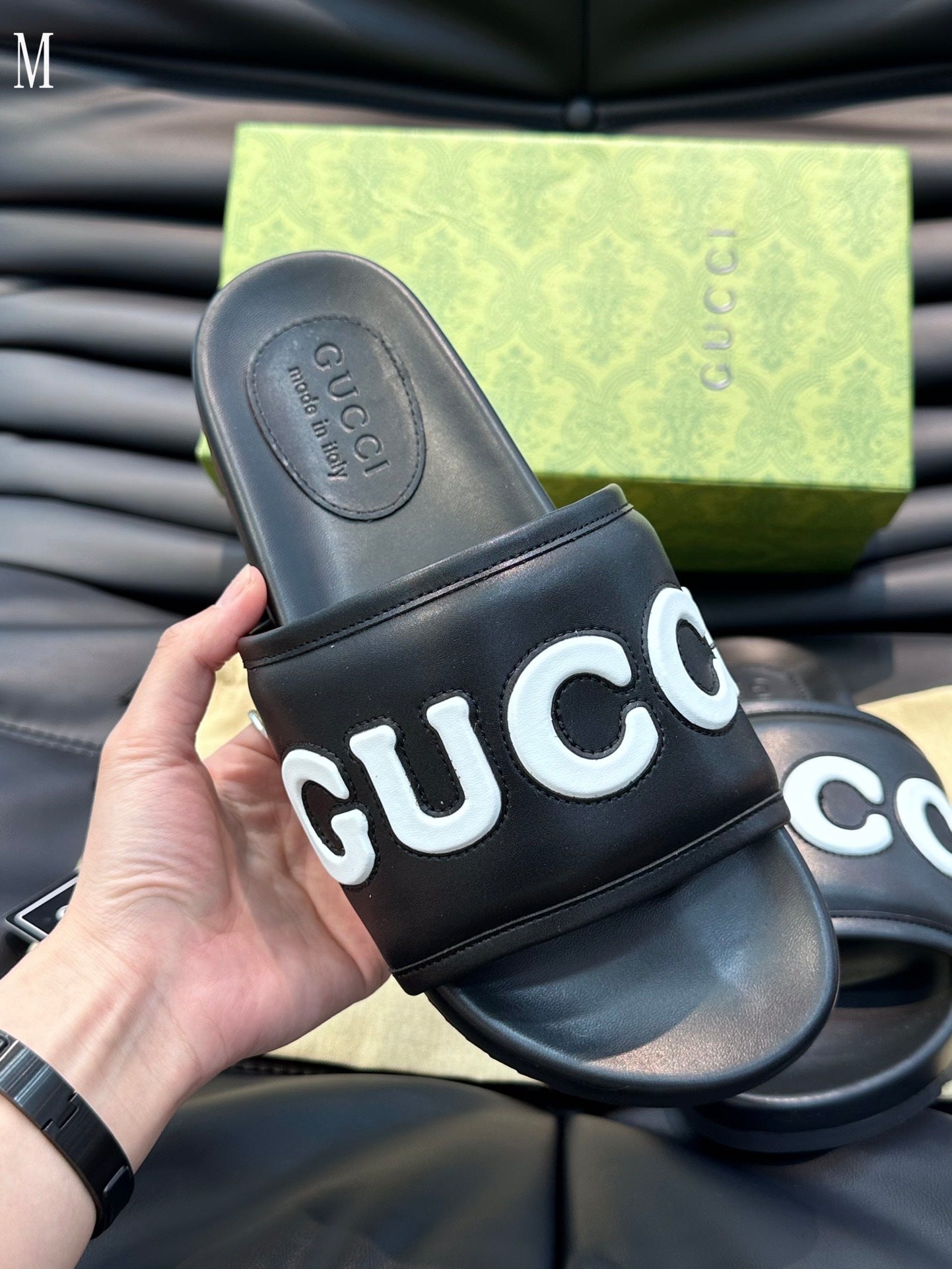 GU Slippers   Man