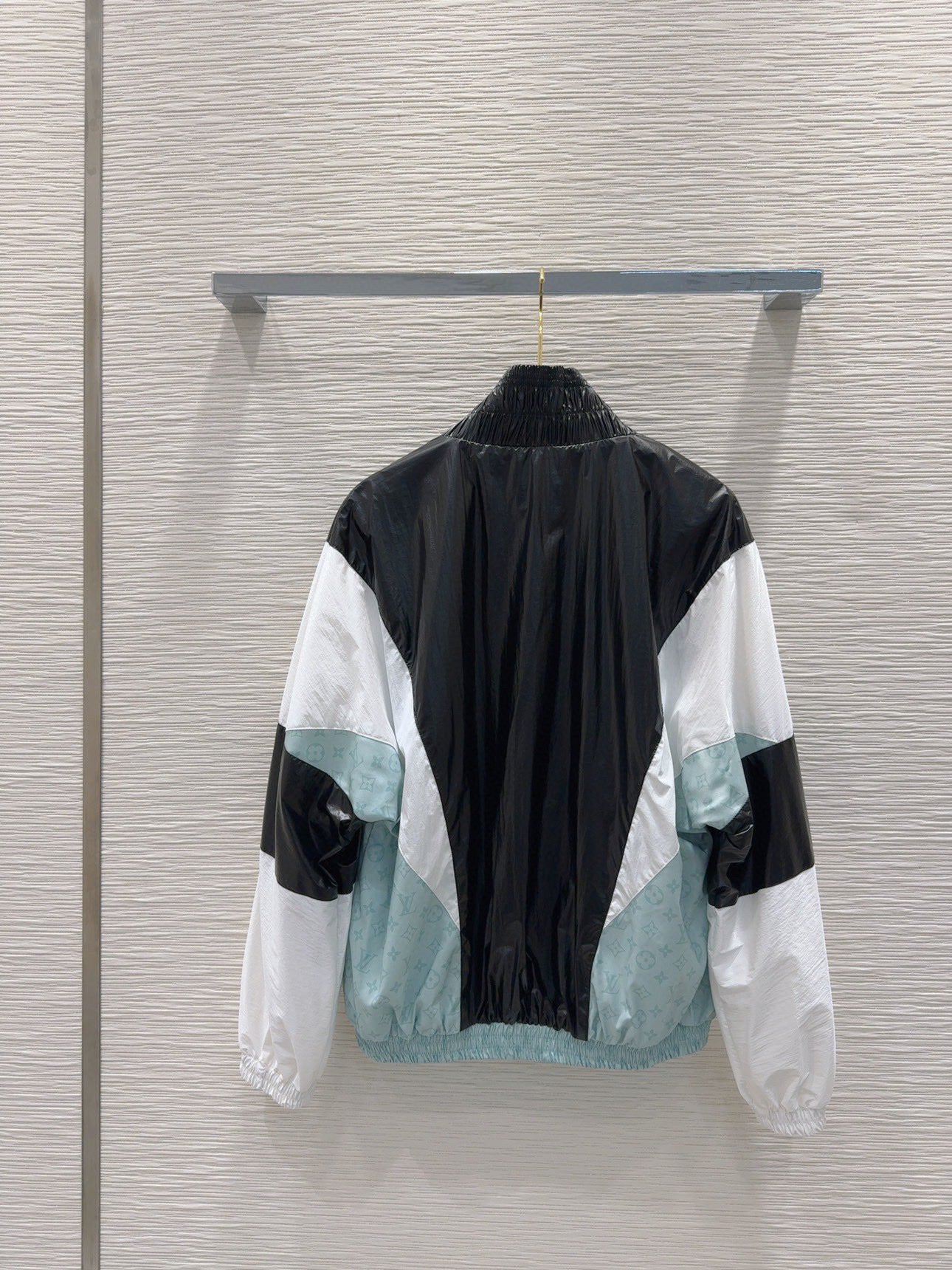 LU Sport Suits