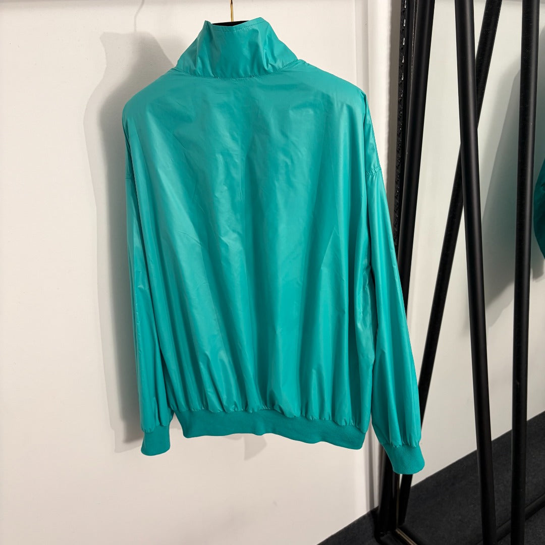 Y L Jacket Woman  windbreak