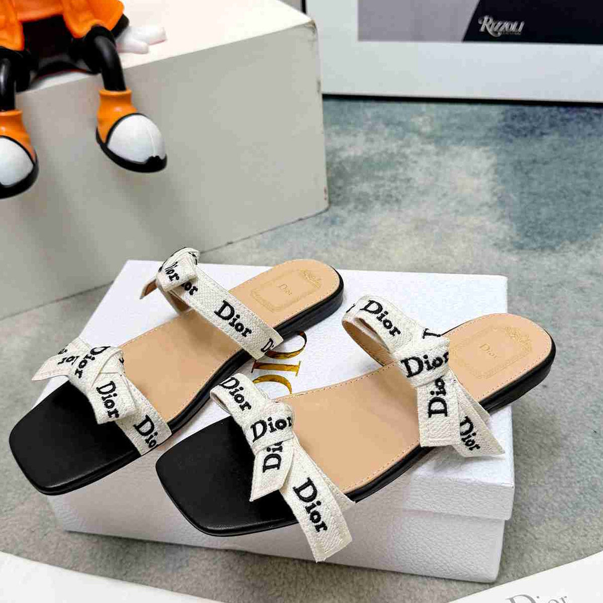 CHD Slippers sandals  Woman  3 Color's