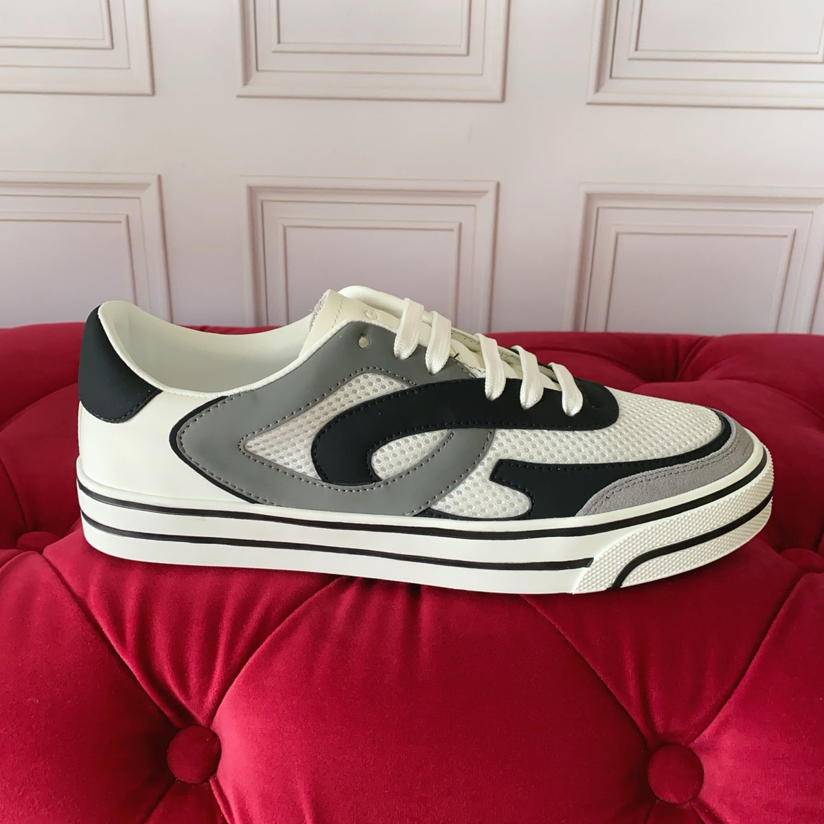 G D Sneakers