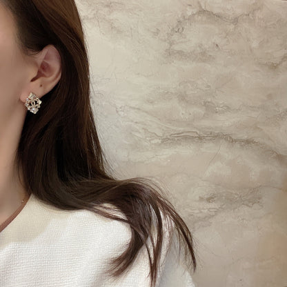 C H L Fashion earrings  SALE-min order required