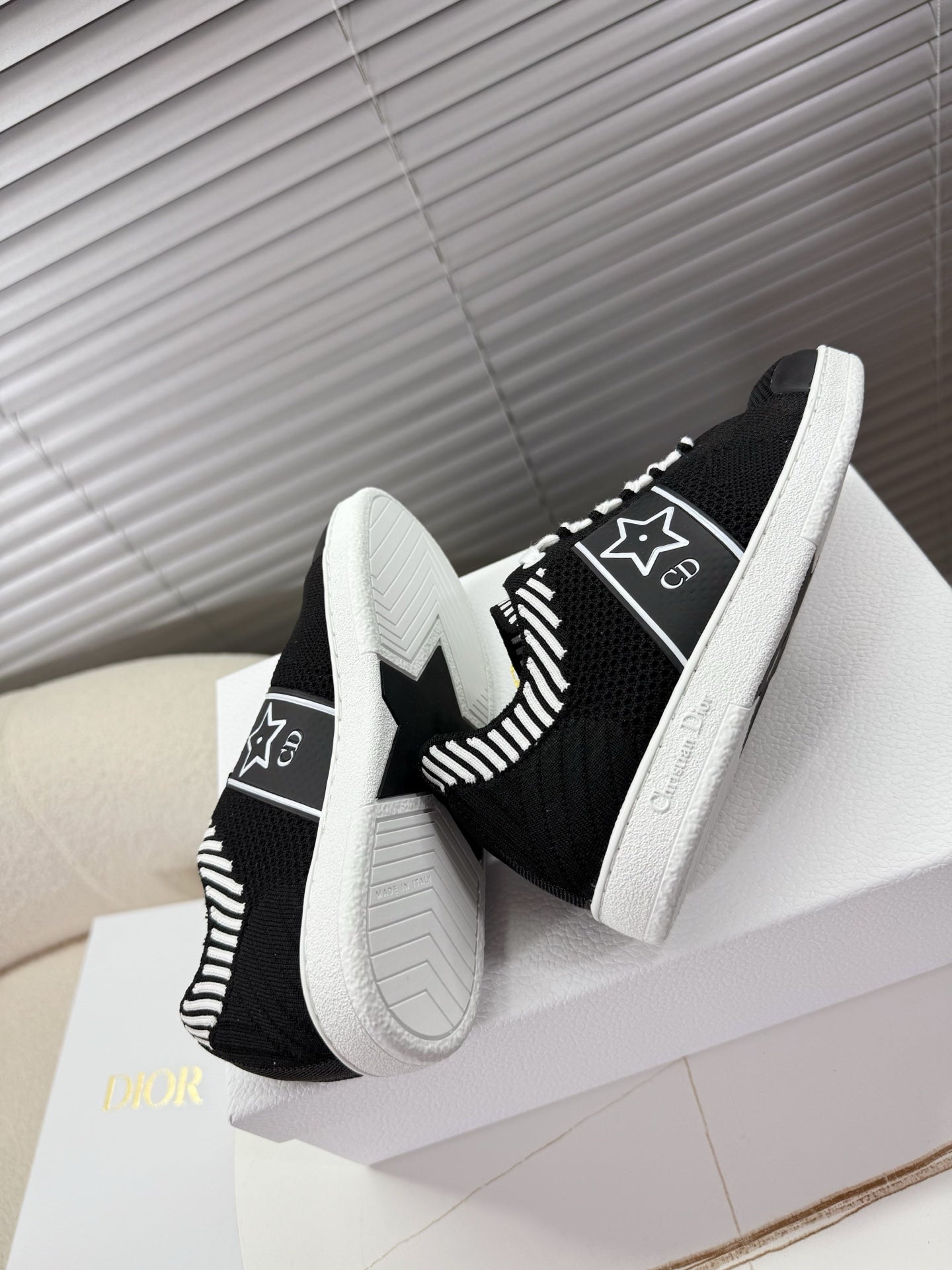 CHD Sneakers 2 Color's
