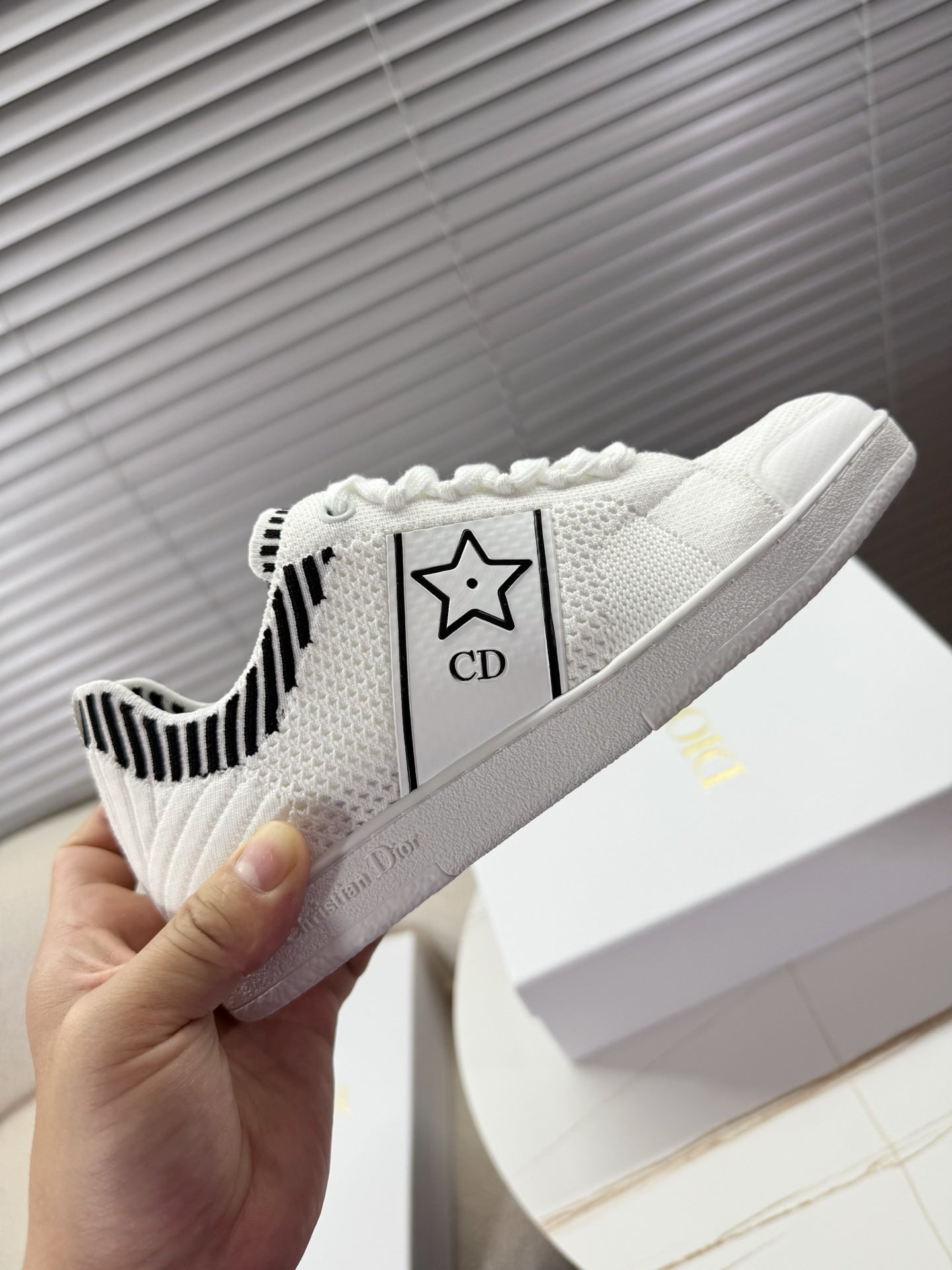 CHD Sneakers 2 Color's