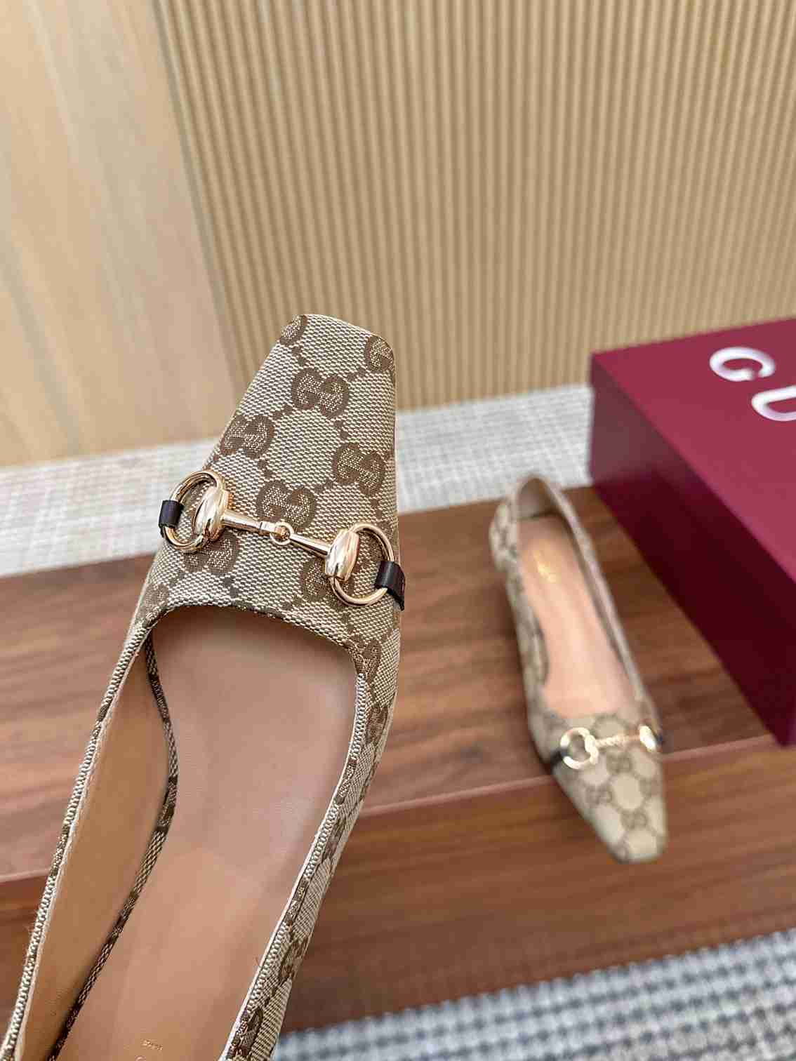 GU  shoes  Woman Heels 42