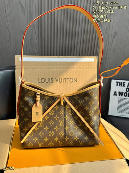 LU  Bag Monogram 30 cm