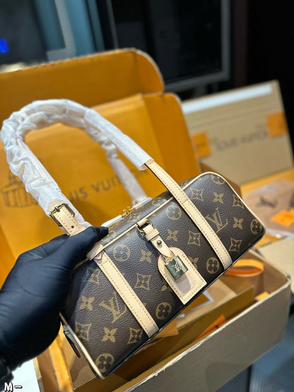 LU Bag Hang on 27 cm