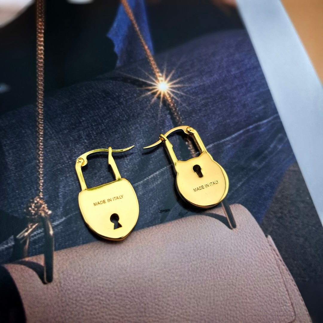 MIU MI Fashion earrings