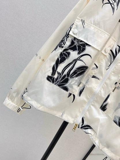 MONCRL Raincoat Hoodie Jacket Woman