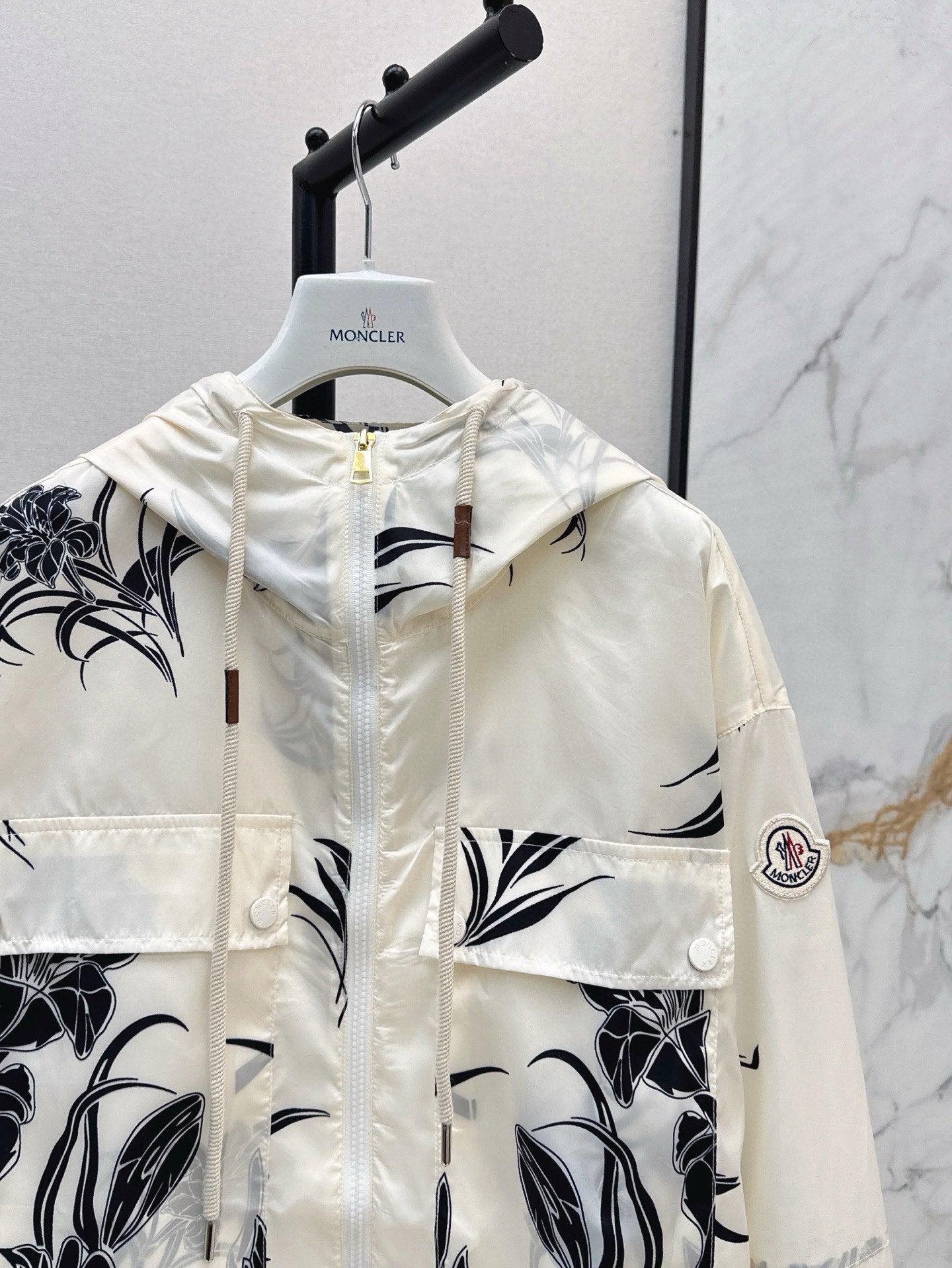 MONCRL Raincoat Hoodie Jacket Woman