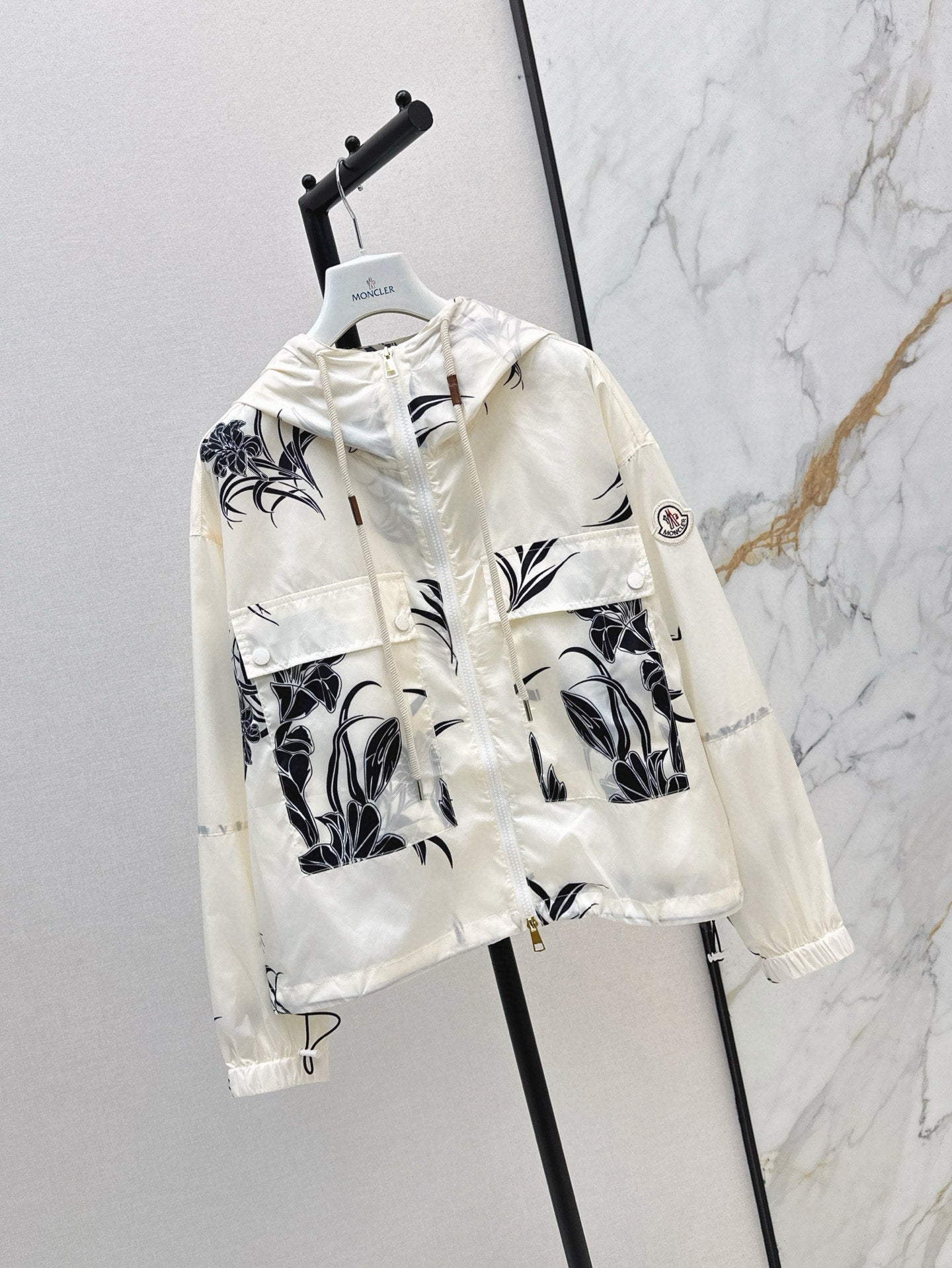 MONCRL Raincoat Hoodie Jacket Woman