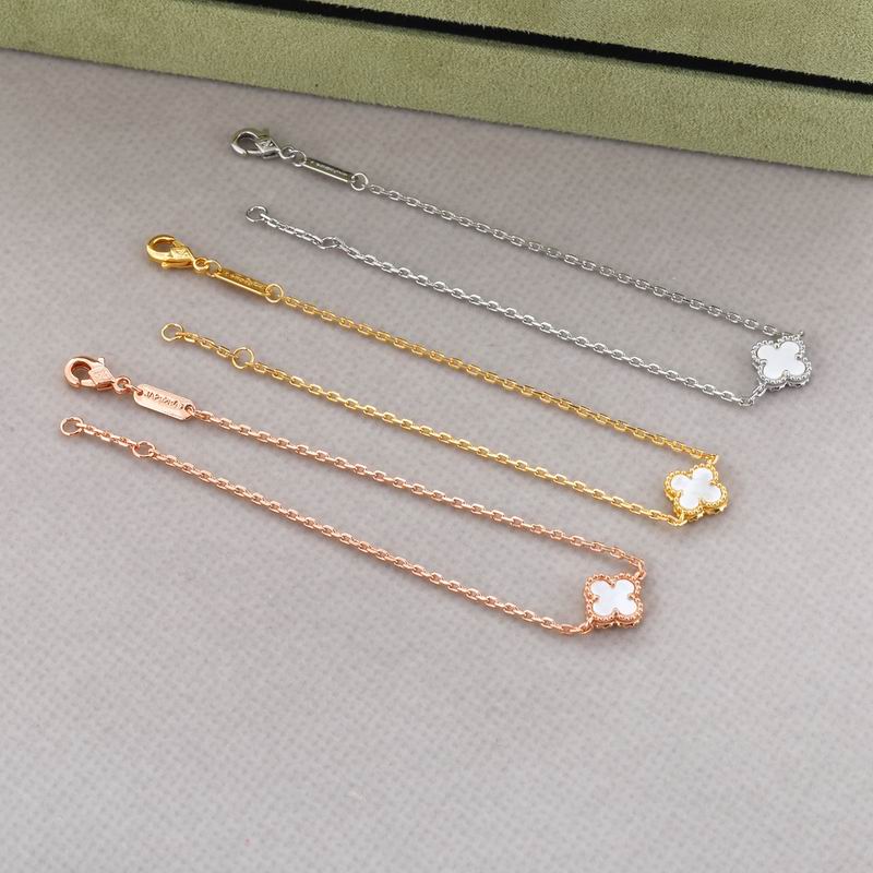 VAN C & A Bracelet 6 Color's