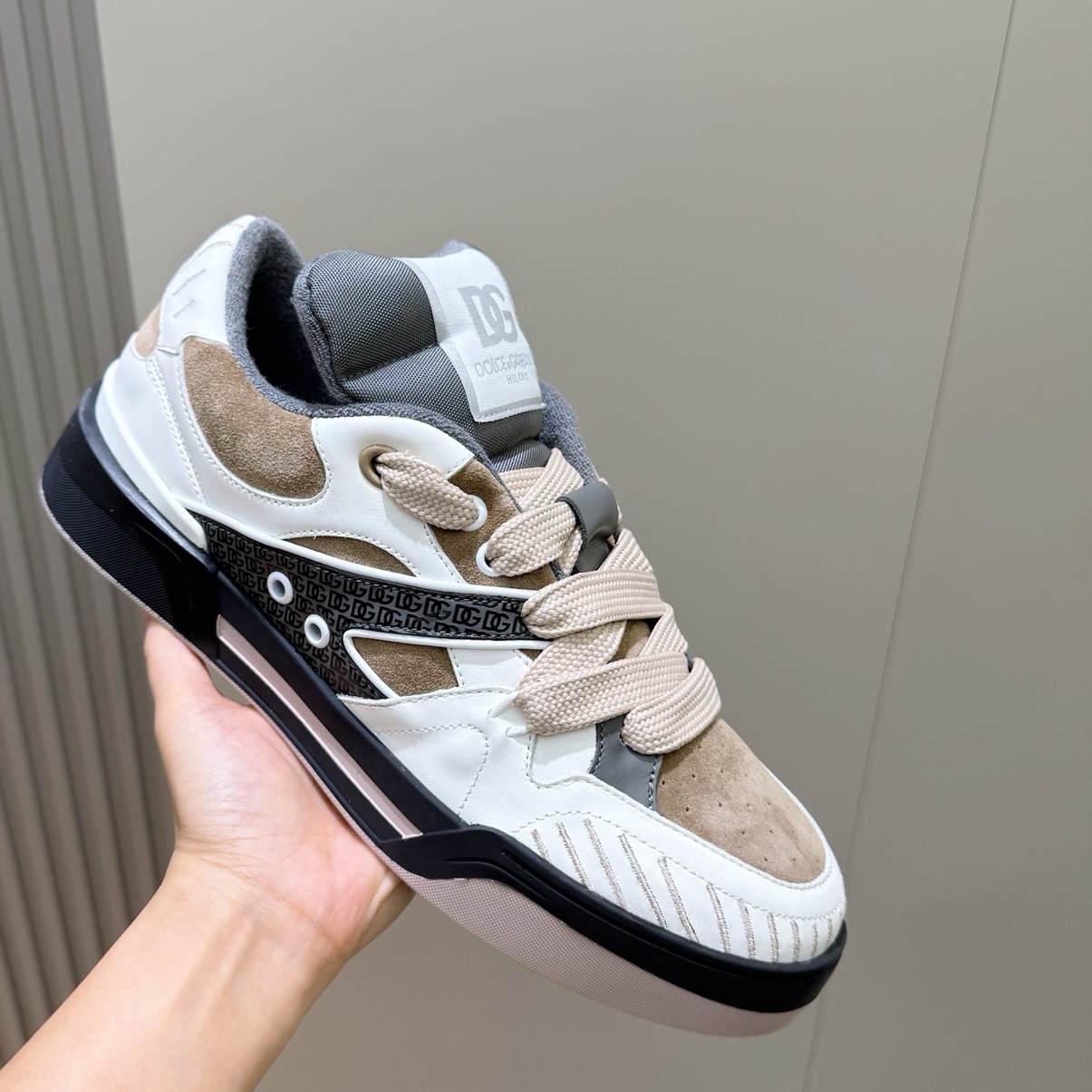 G D Sneakers 2 Color's Trainers