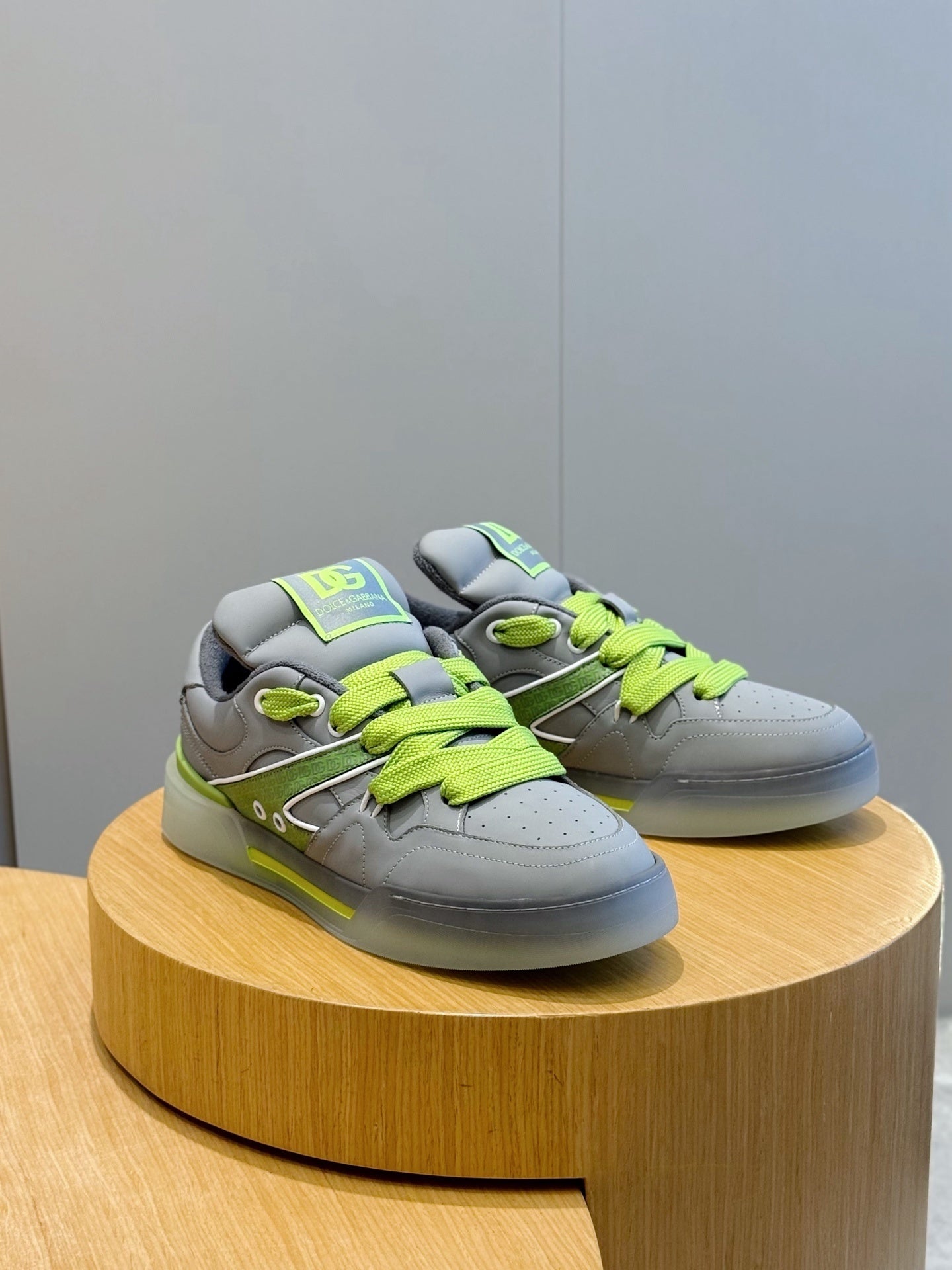 G D Sneakers 2 Color's Trainers