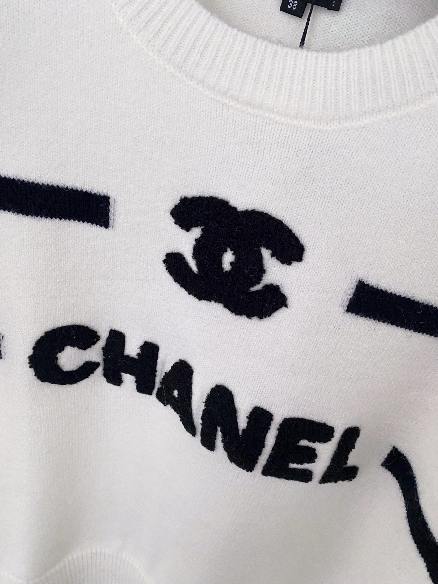 CHL Sweater Woman 2 Color's