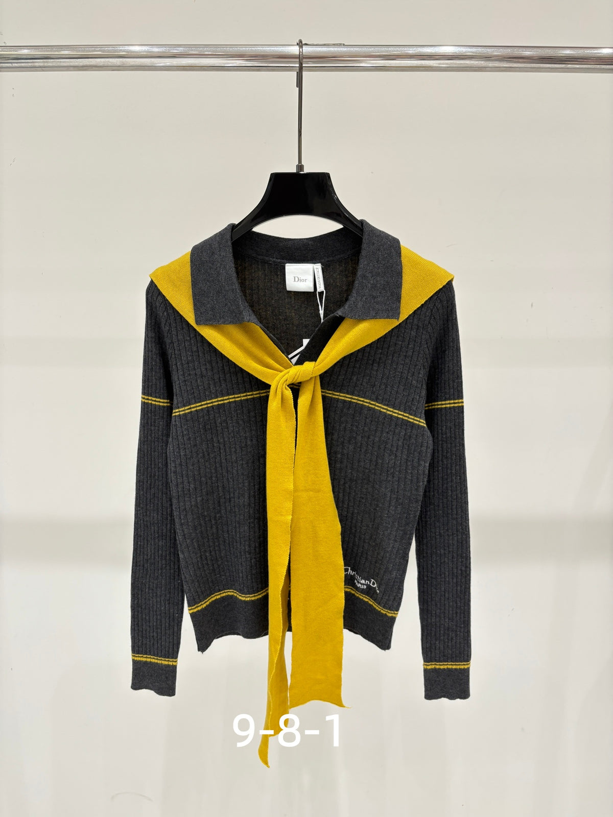 CHD woman Sweater 2 Color's