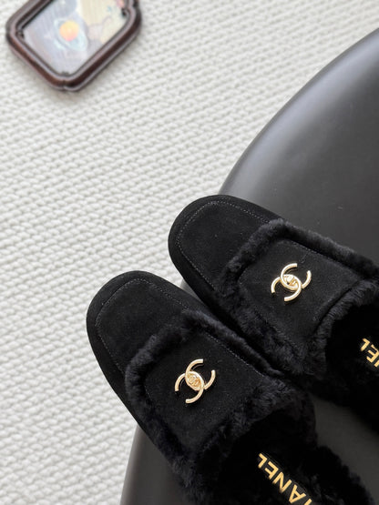 CHL  Mule Shearling sandal 3 Color's