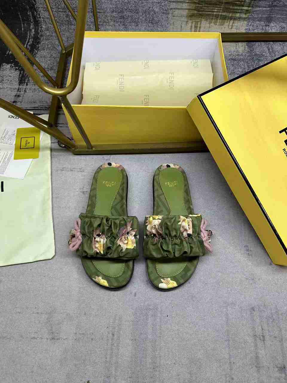 FEN Slippers Woman 3 Color's