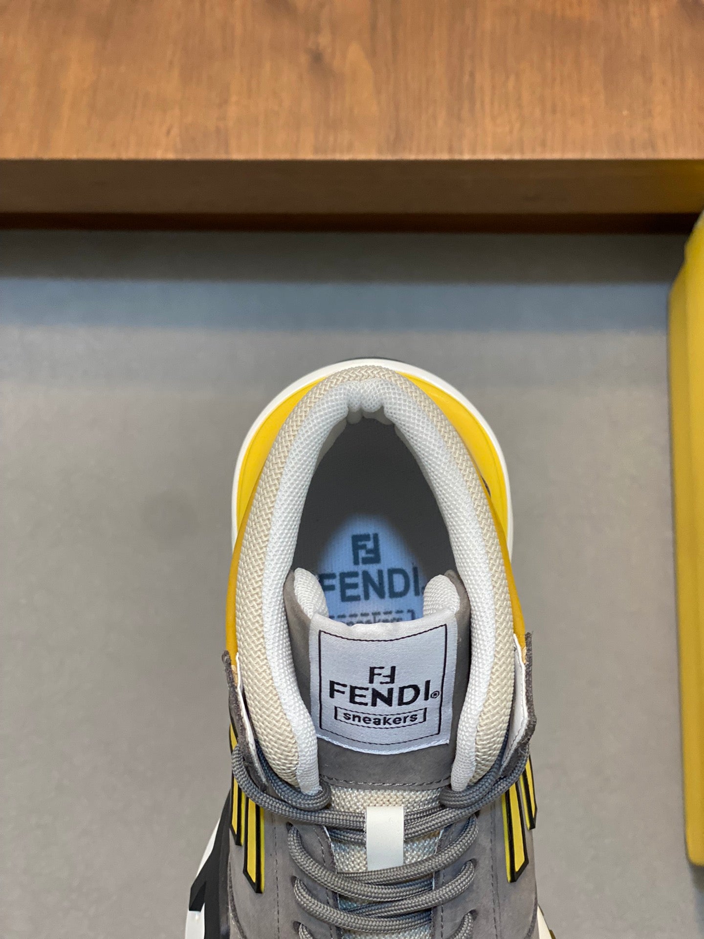 FEN Sneakers Trainers 2 Color's