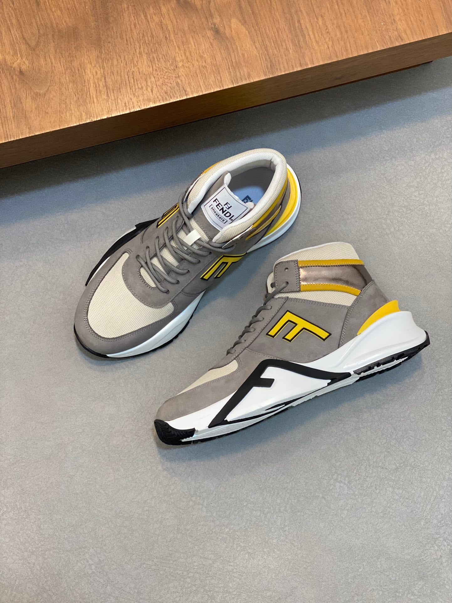 FEN Sneakers Trainers 2 Color's