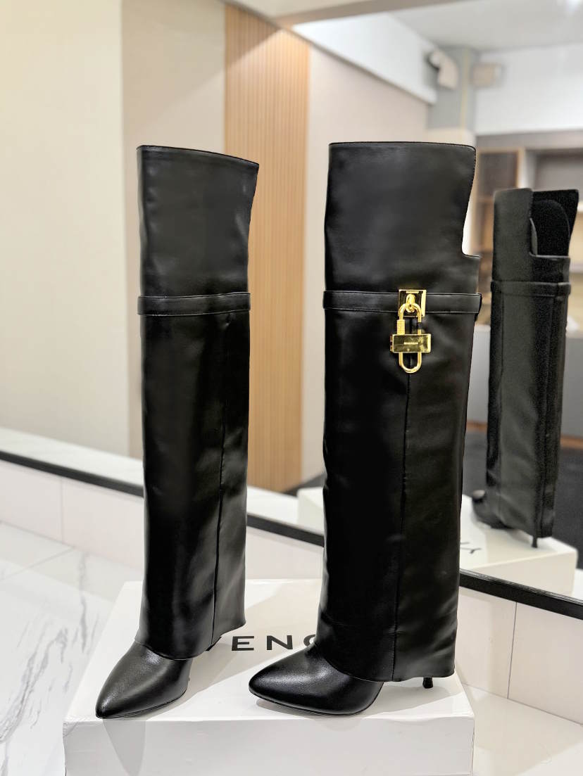 GIVENJY High  Boots 2 Color's 42