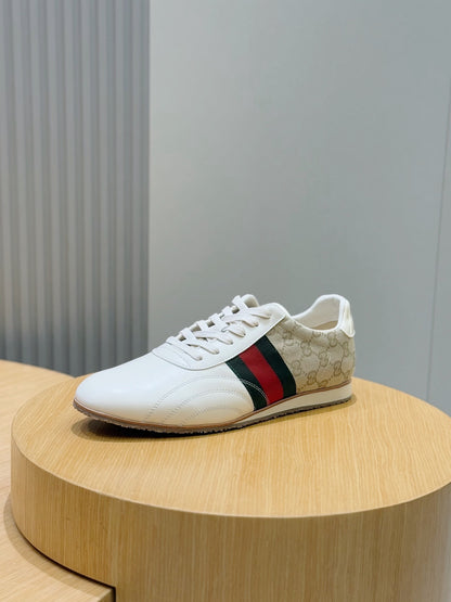 GU runner  Sneakers 2 Color's