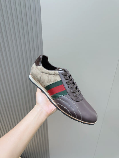 GU runner  Sneakers 2 Color's