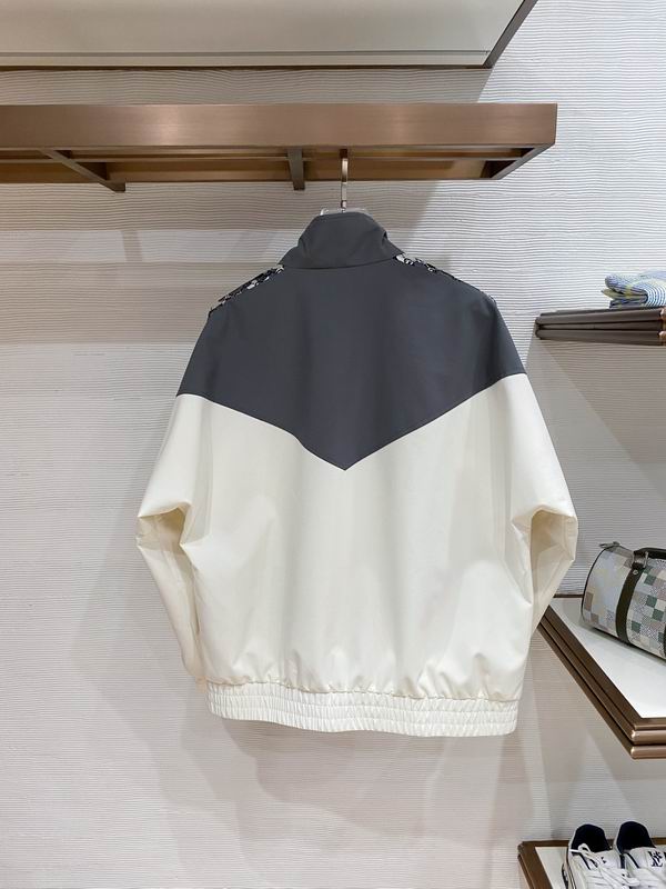 GU Jacket Man