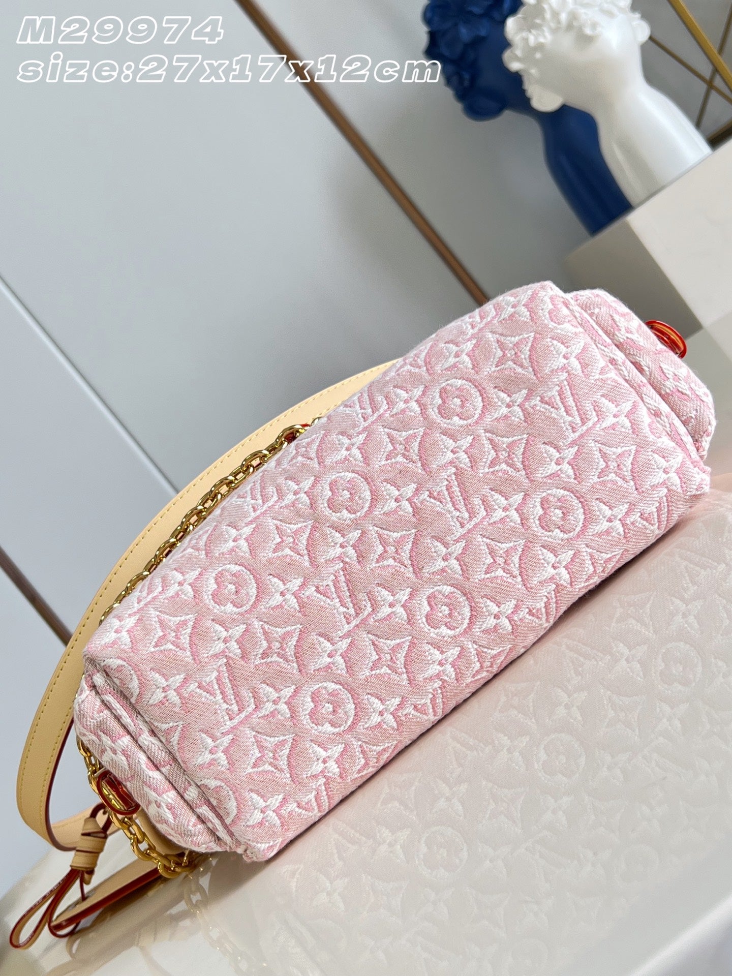 LU Bag  27  cm