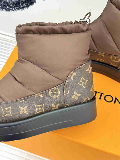 LU Nylon vs UGG Boots 2 Color's 42