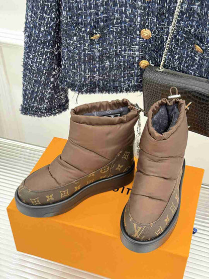 LU Nylon vs UGG Boots 2 Color's 42