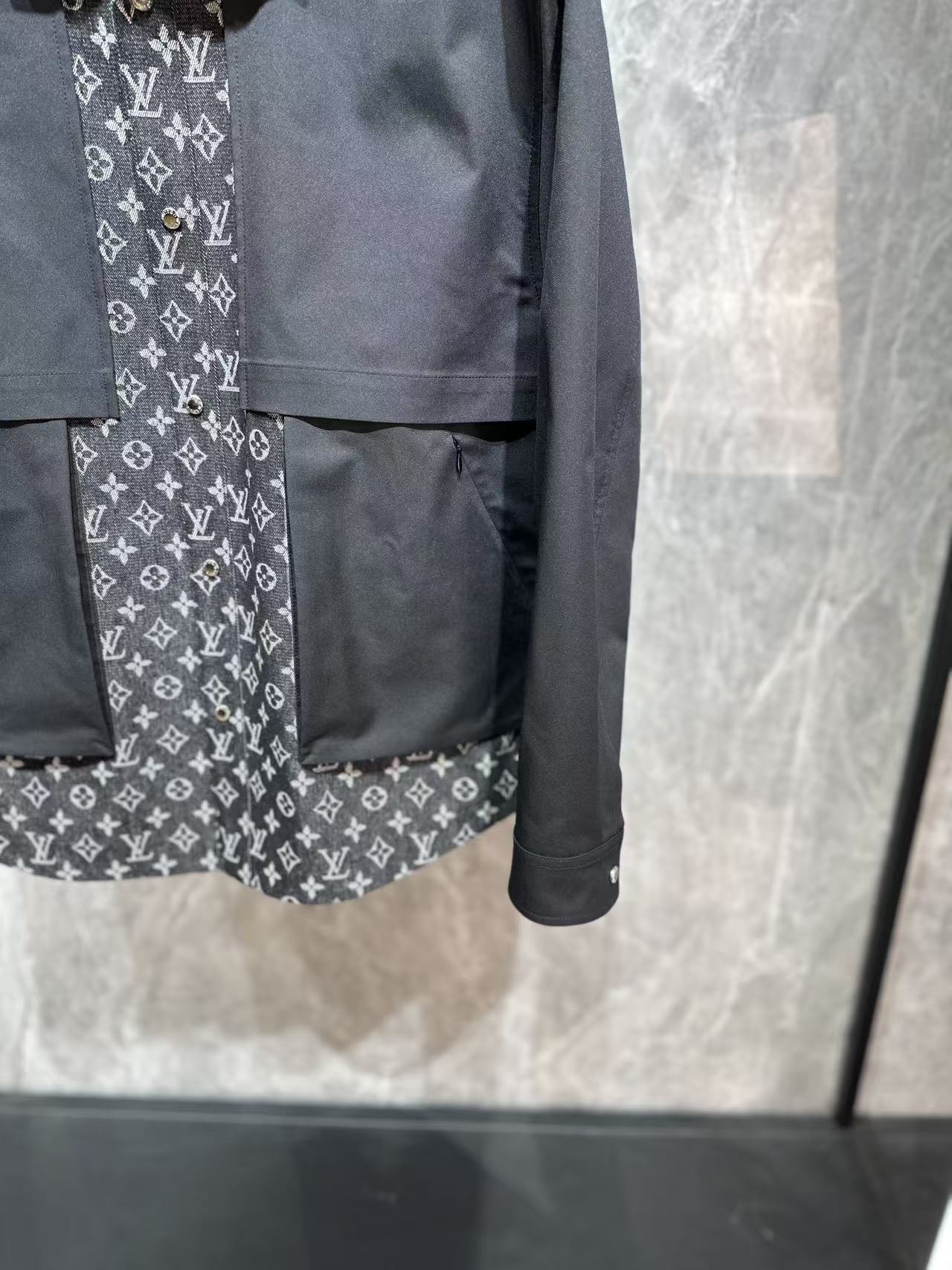 LU Man Jacket Windbreak Hoodie Monogram