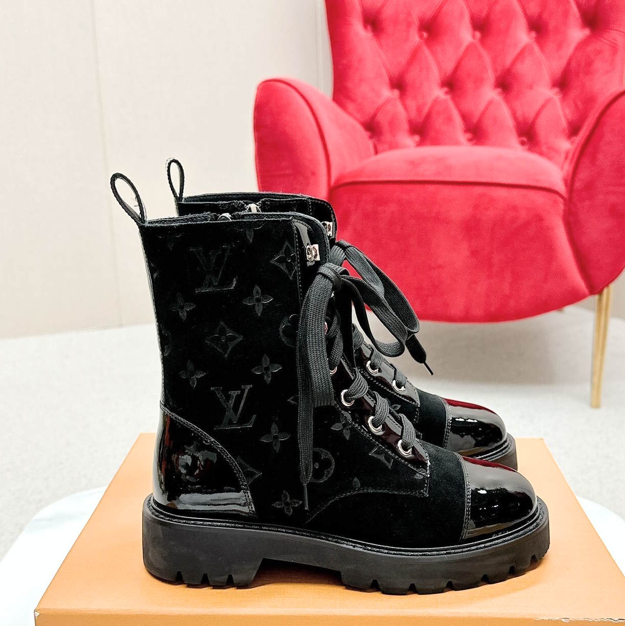 LU Boots Woman 2 Color 's