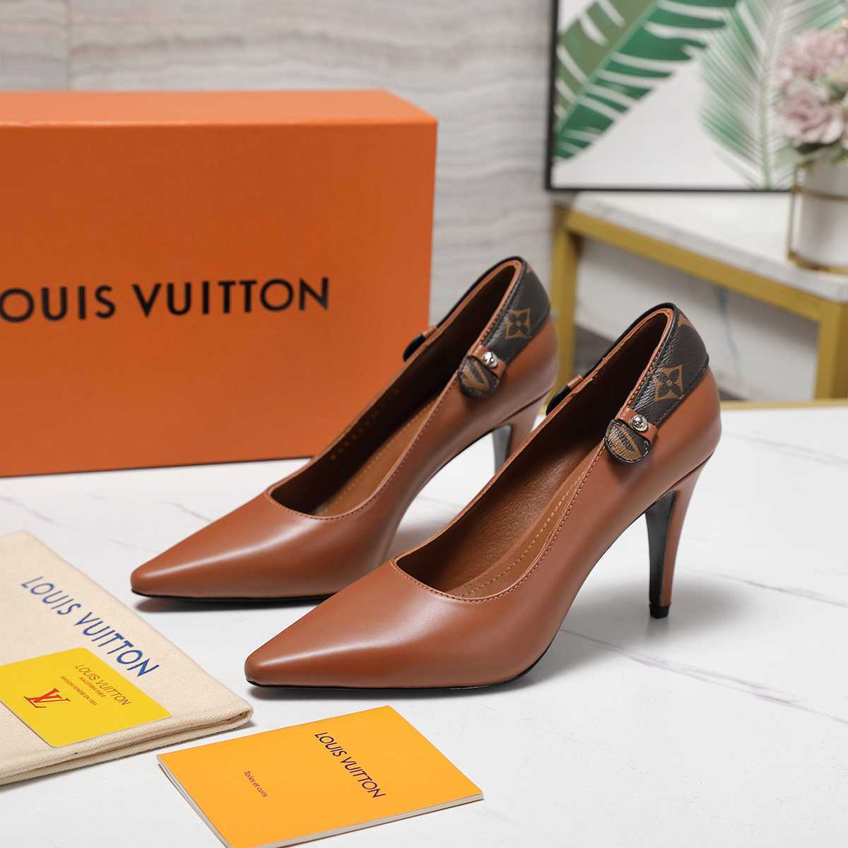 LU Shoes  Woman