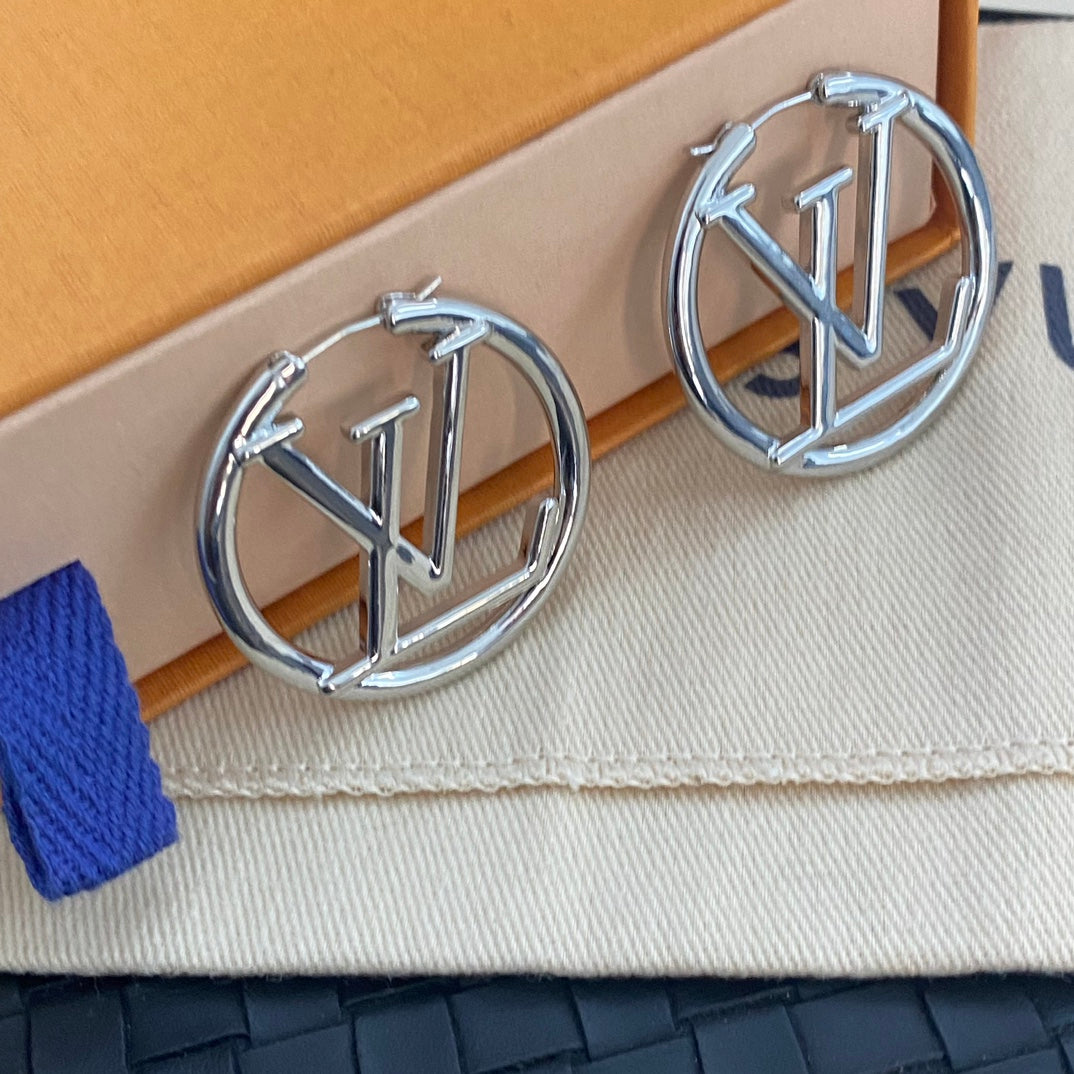 LU Fashion earrings  SALE-min order required