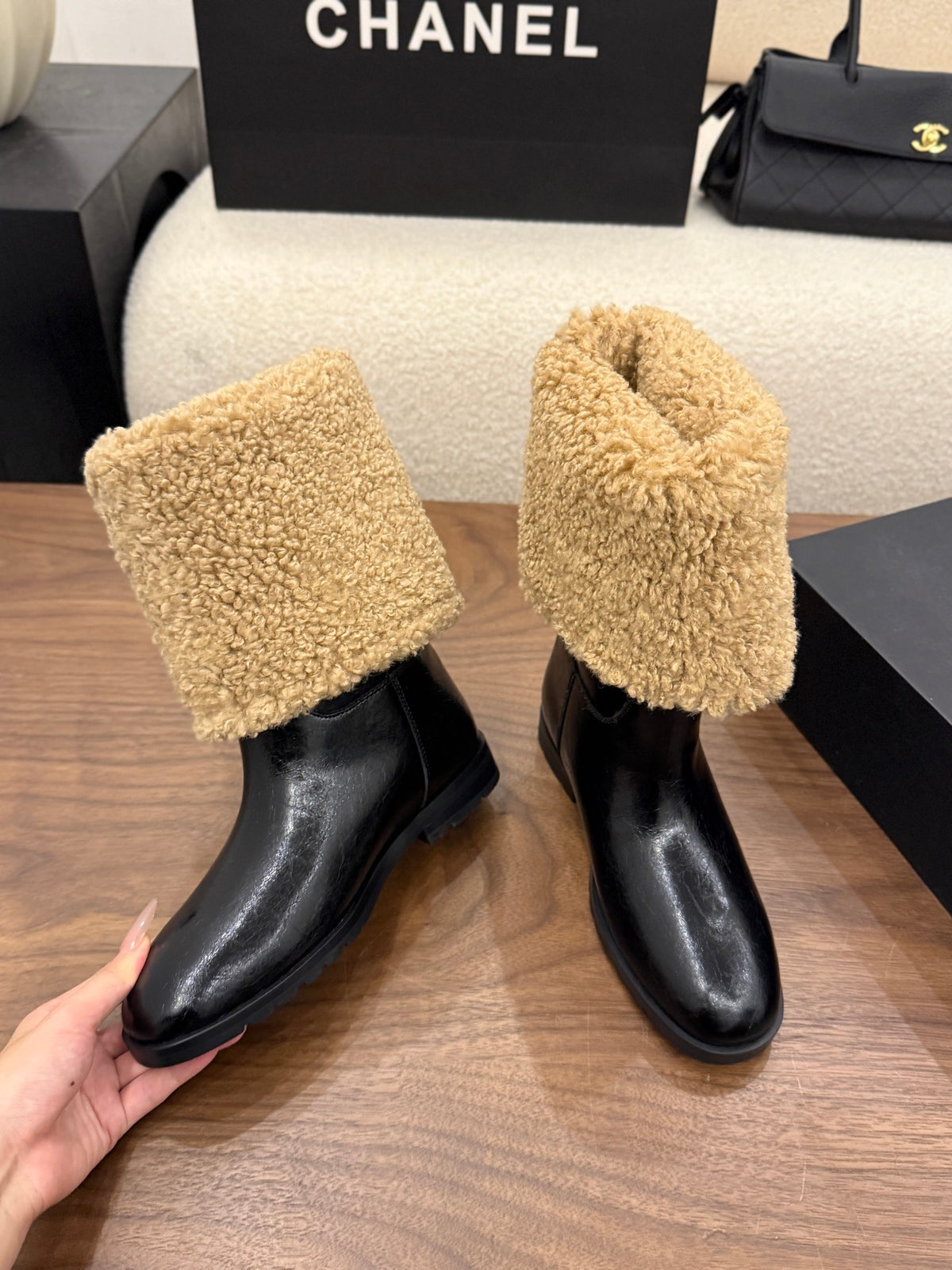 CHL shearling  Boots woman