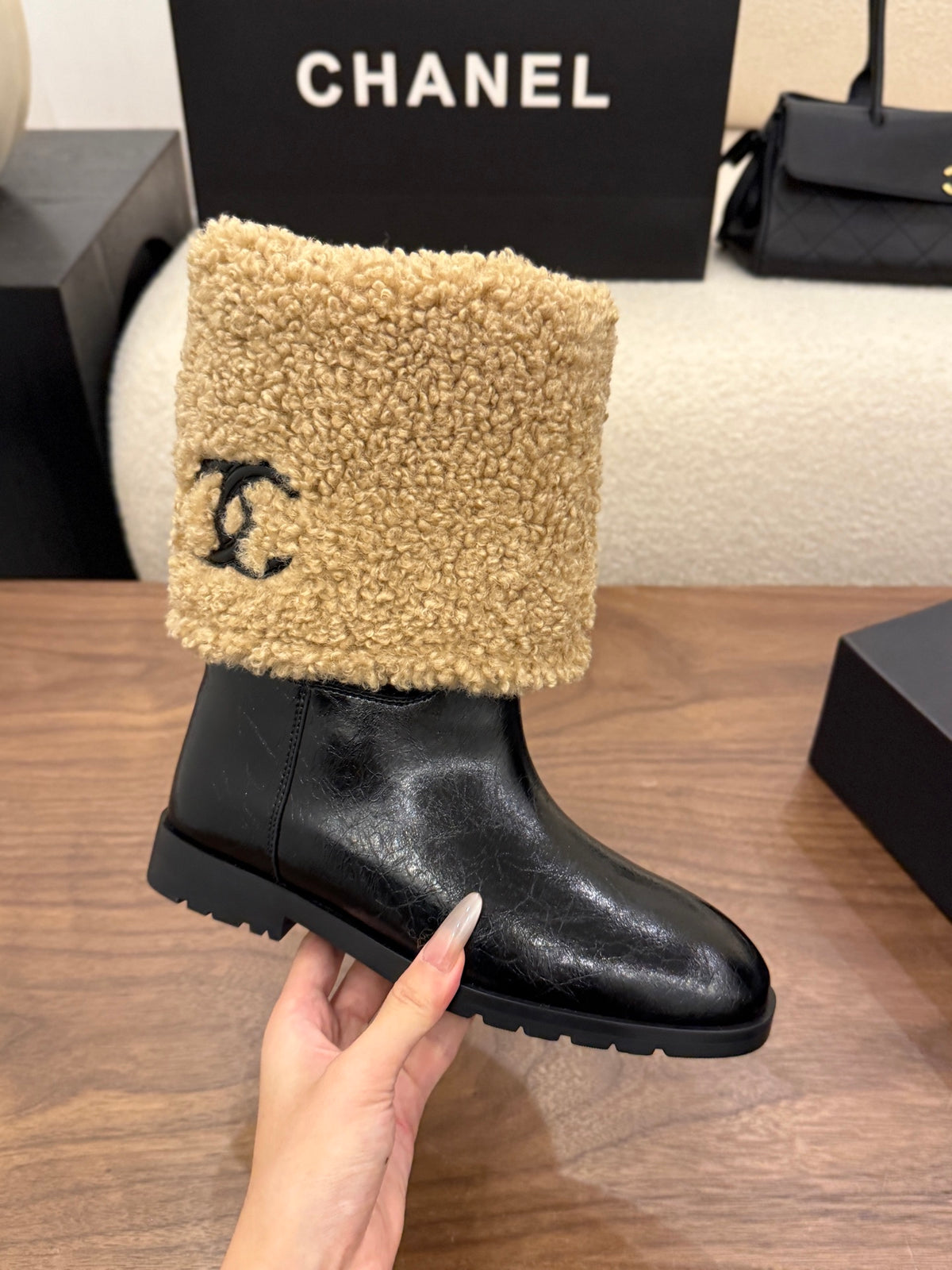 CHL shearling  Boots woman