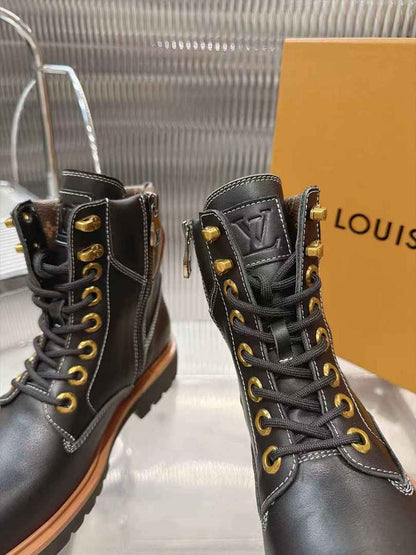 LU vs TIMBER  LAND Boots 46