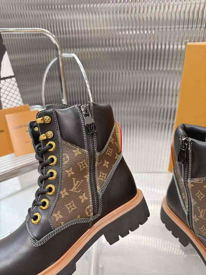 LU vs TIMBER  LAND Boots