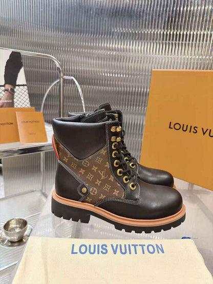 LU vs TIMBER  LAND Boots