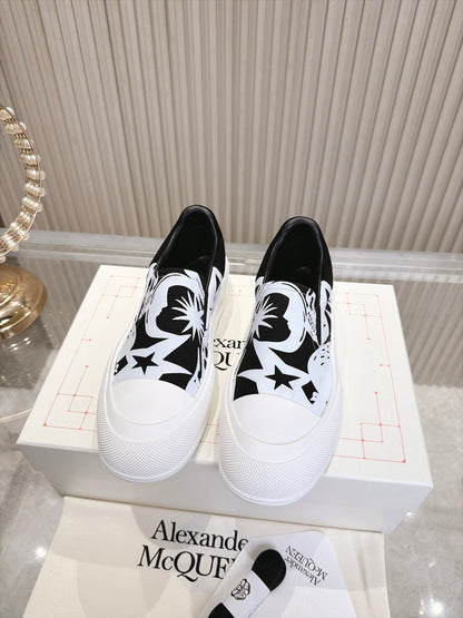 M*QUEEN Sneakers 2 Color's