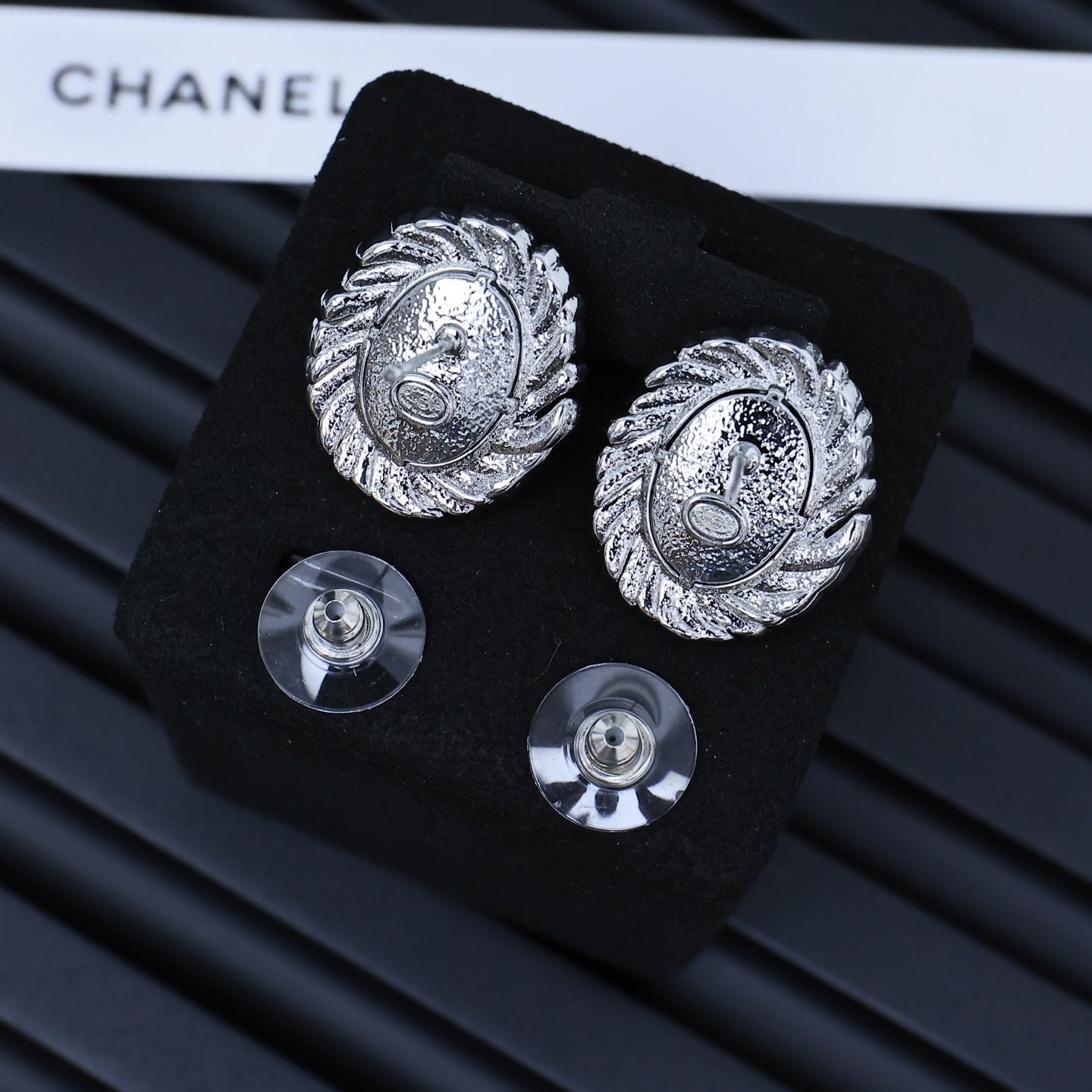 CHL Fashion earrings