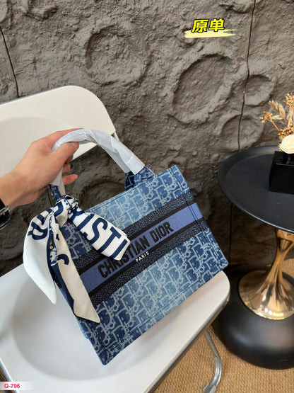 CHD Tote  Bag  2 Color's