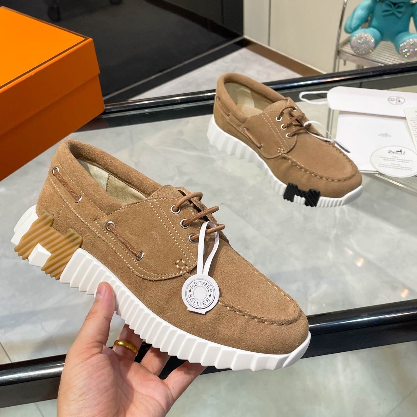HRM  Shoes  2 Color 's