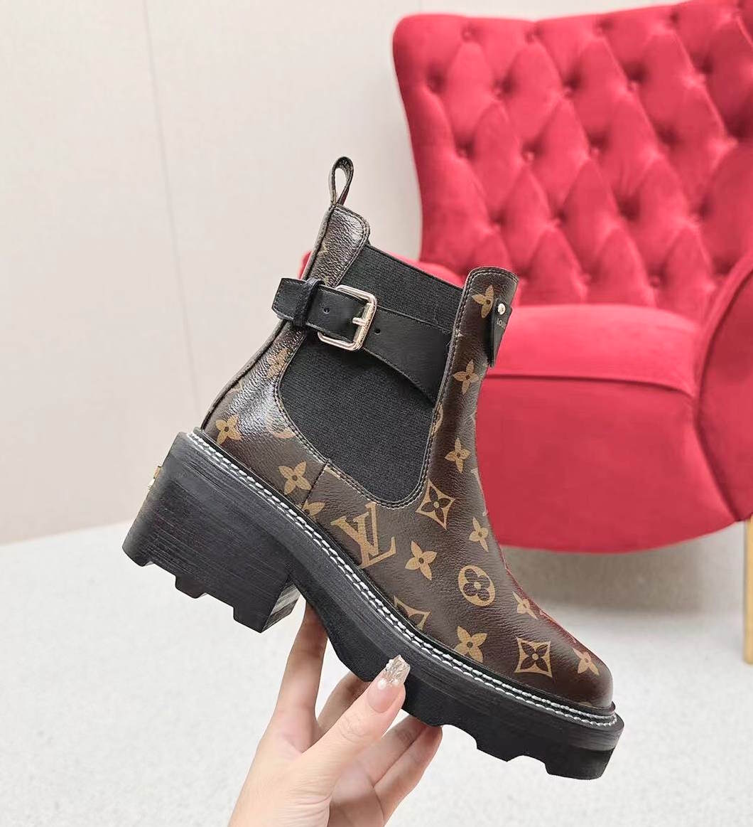 LU Boots Woman