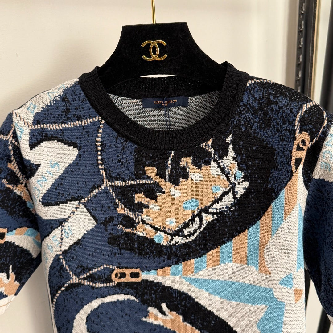 LU  Sweater