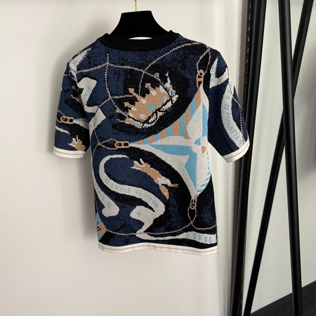 LU  Sweater