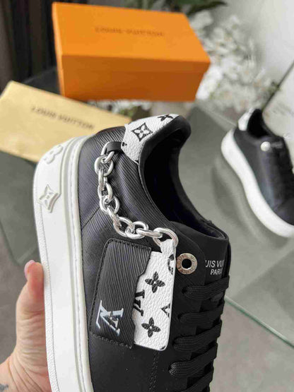 LU Sneakers Woman trainers 2 Color's