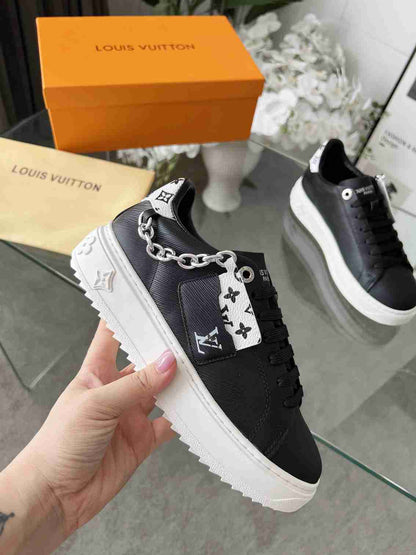 LU Sneakers Woman trainers 2 Color's